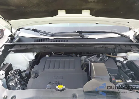 2015 Toyota Highlander Limited V6 z USA, uszkodzony, nr VIN 5TDYKRFH6FS059459